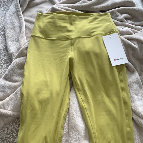 Lululemon 25” align leggings - Picture 2 of 3